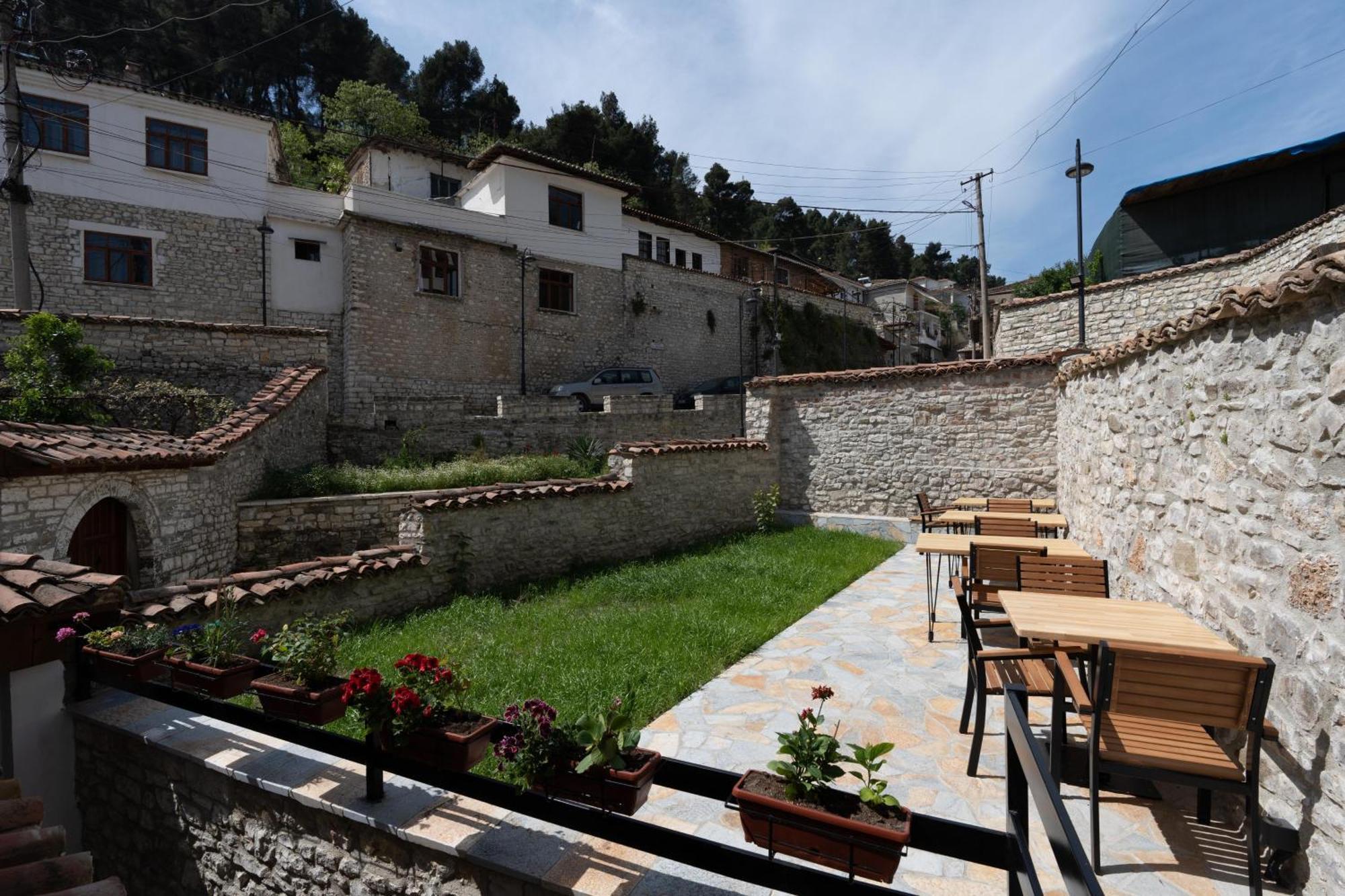 Vila Meri Berat Exterior foto